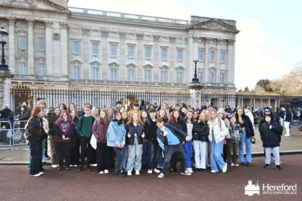 History Students Enjoy Hamilton On Stage