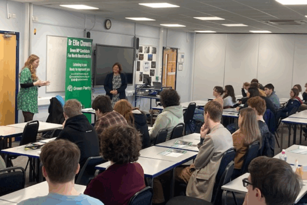 Green Candidate Ellie Chowns starts the “Countdown to the General Election”