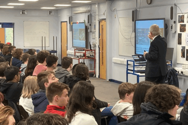 HSFC Hosts Leading Expert of Artificial Intelligence