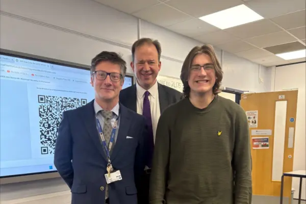 Students learn about the “Mother of all Parliaments”